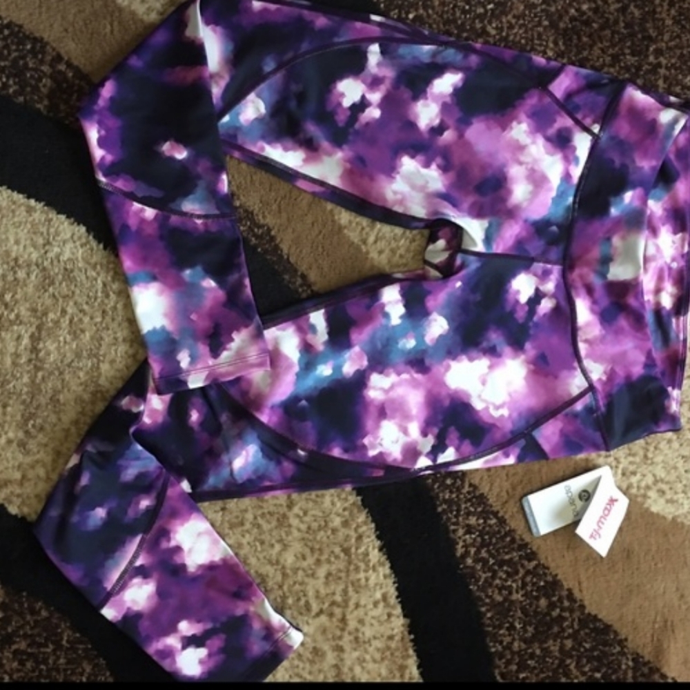 NWT Apana Blooming Pixie Look-alike Leggings